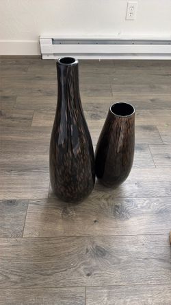 Pair Vases
