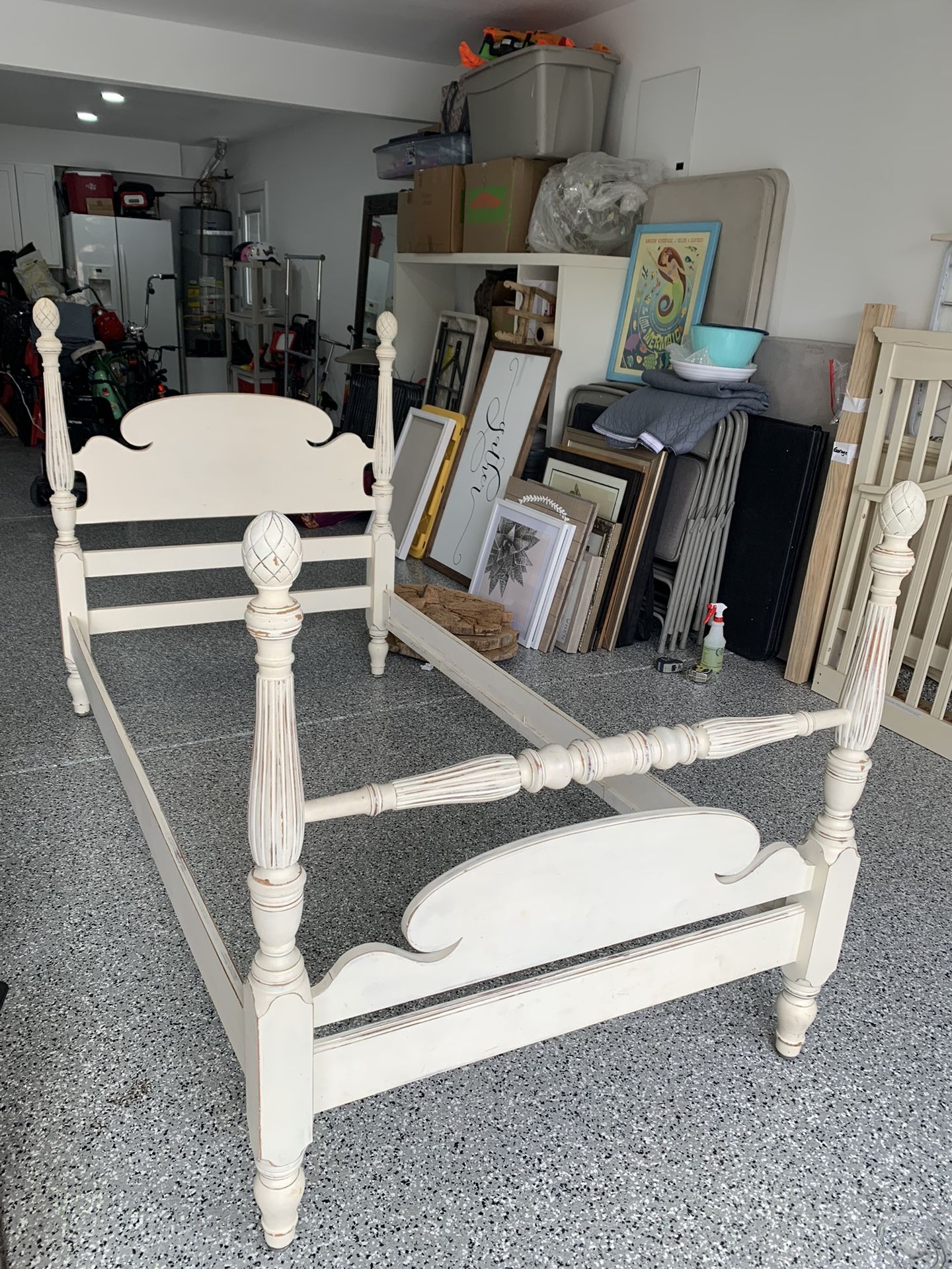 Vintage Shabby Chic Twin Bed frame - Set Of 2