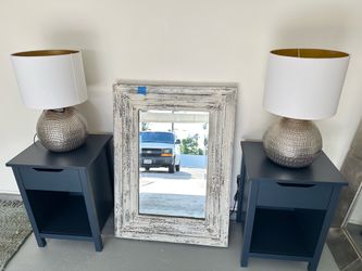 Night stands,lamps, mirror