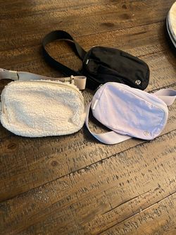 Lululemon Fanny Pack (3)