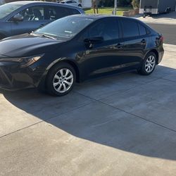 2020 Toyota Corolla(Clean Title)