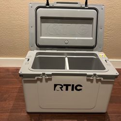 RTIC Ultra-Light 52 Quart Hard Cooler