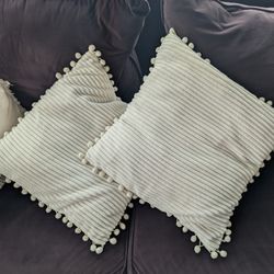 Set of 2 Cream Ribbed Throw Pillows with Pom-Pom Trim