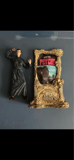 McFarlane Movie Maniacs Psycho Norman Bates Figure