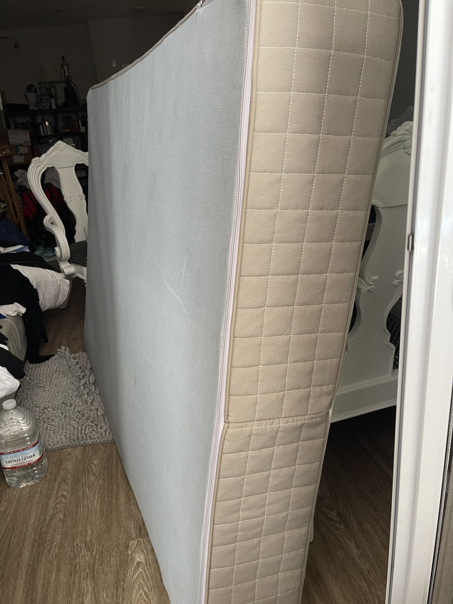 REDUCED!!! IKEA Haugessund Mattress; Great condition, sturdy