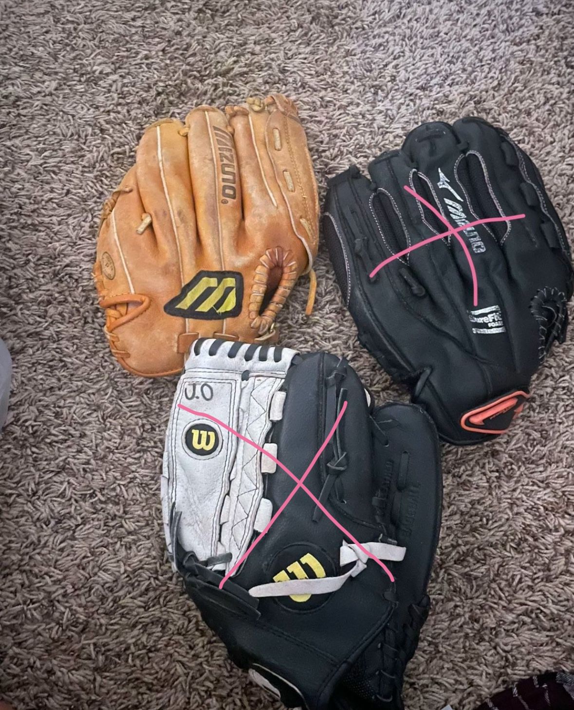Softball/baseball Gloves