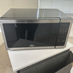 Oster Used Microwave
