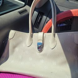 Dooney &Bourke Ivory Purse