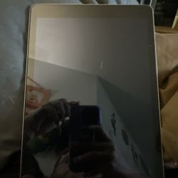 📱 Apple iPad Air 2 – 32GB – Works Fine, Battery Worn – Read Description – $50