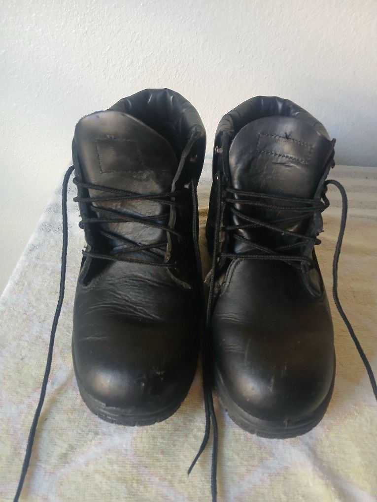 Thorogood Women's Waterproof Boots