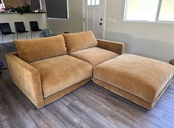 Living spaces Xena down modular down-filled sectional 90” orange sofa couch + ottoman