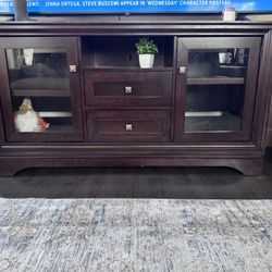 Entertainment Center/TV Stand
