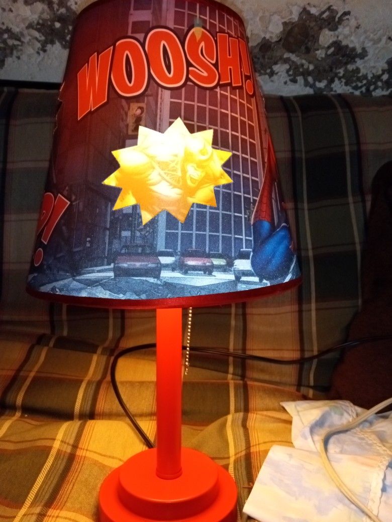 Spiderman Lamp And Basket