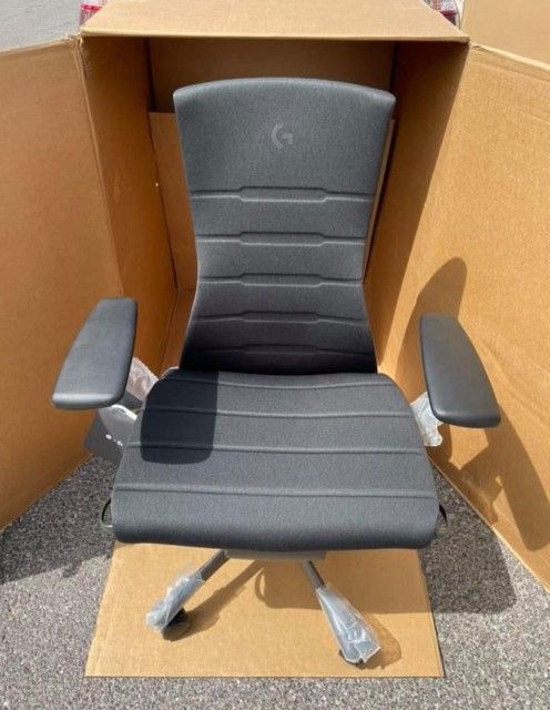 Herman-Miller-X-Embody-Logitech