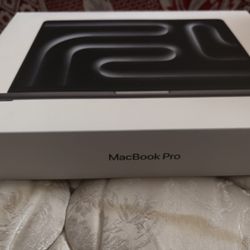 14 Inch MacBook Pro M5 