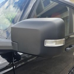 2023 Bronco driver side mirror cap with side light. (Puddle light and camera not included)