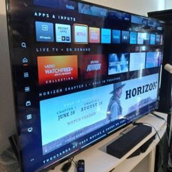 70" Vizio Chromcast Smart Tv Streaming Apps Great Condition Like New Come With Remote Has Great Quality Pic No Scratches 