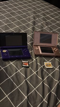 nintendo 3Ds with 2 games and no charge