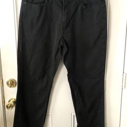 Black Levi men’s jeans size 36x30