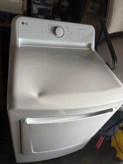 LG White Electric Dryer