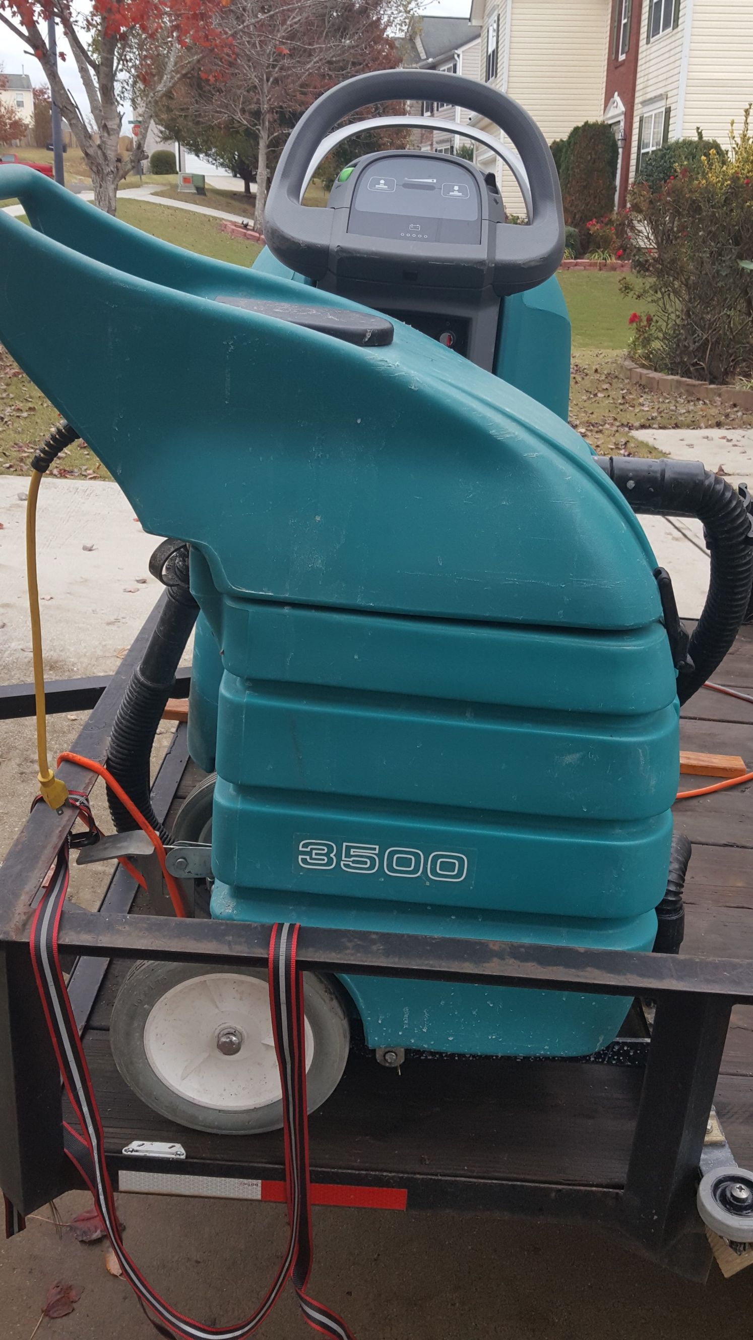 Tennant 3500 Wet / Dry Vacuum cleaner for Sale in Lawrenceville, GA