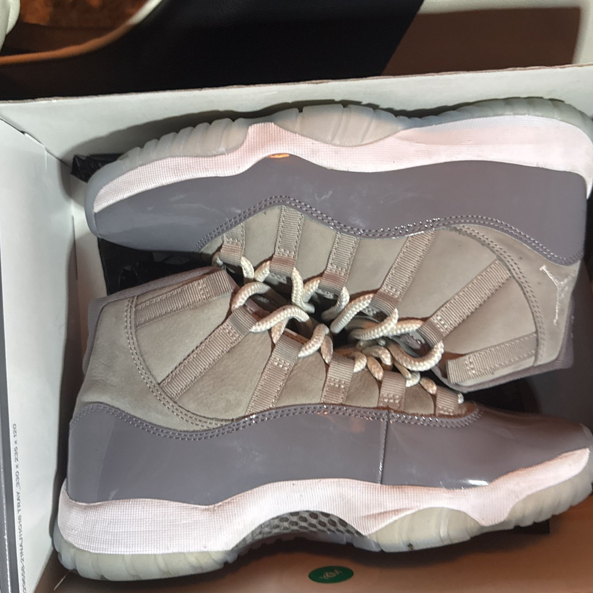 AIR JORDAN 11 Retro 