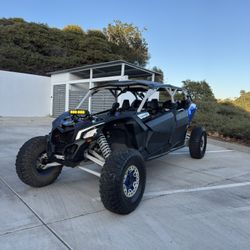 2023 Can-Am X3 XRS turbo RR  Only 300 Miles!!