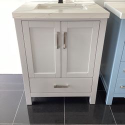28” Bathroom Vanity Cabinet Solid Wood Quartz Topready For Pick Up Fully Assembled 