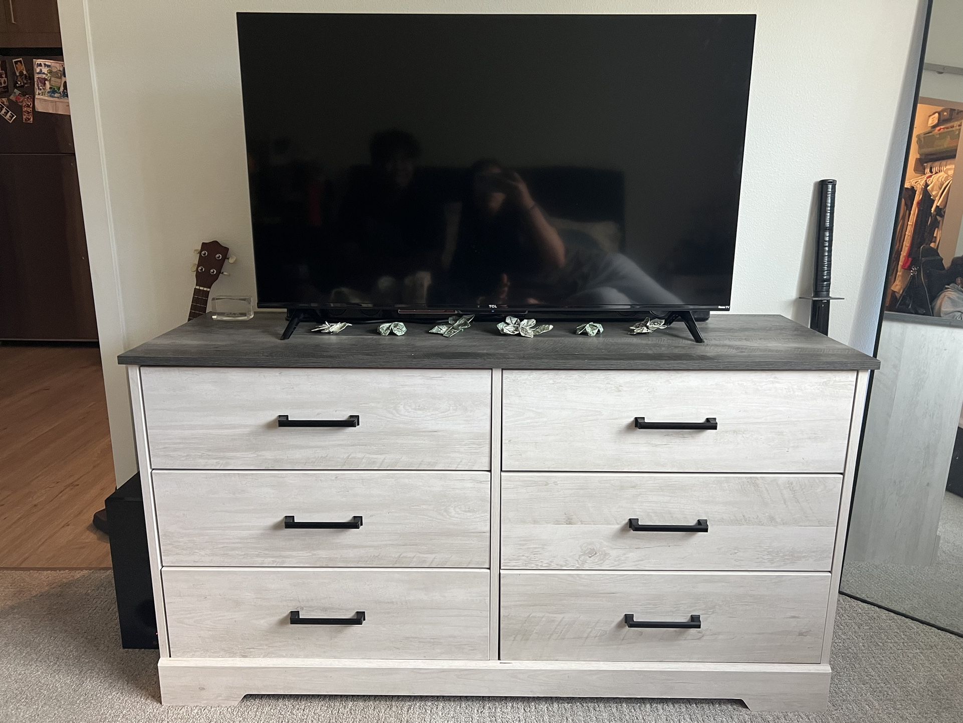 Ashley Shawburn 6 Drawer Dresser + Single Matching Nightstand