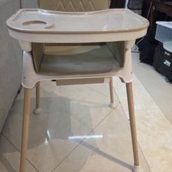 $40 Modern Baby High Chair with Tray – Neutral Beige