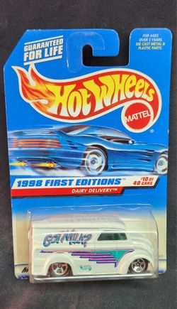 1998 Hot Wheels First Edition Dairy Delivery Got Milk White Van 10 of 40 Vtg