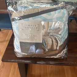 Twin Bed Comforter Sheet Pillow And Sham