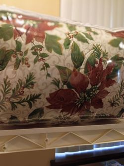 Christmas poinsetta king size comforter