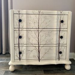 Beautiful Chest Drawers
