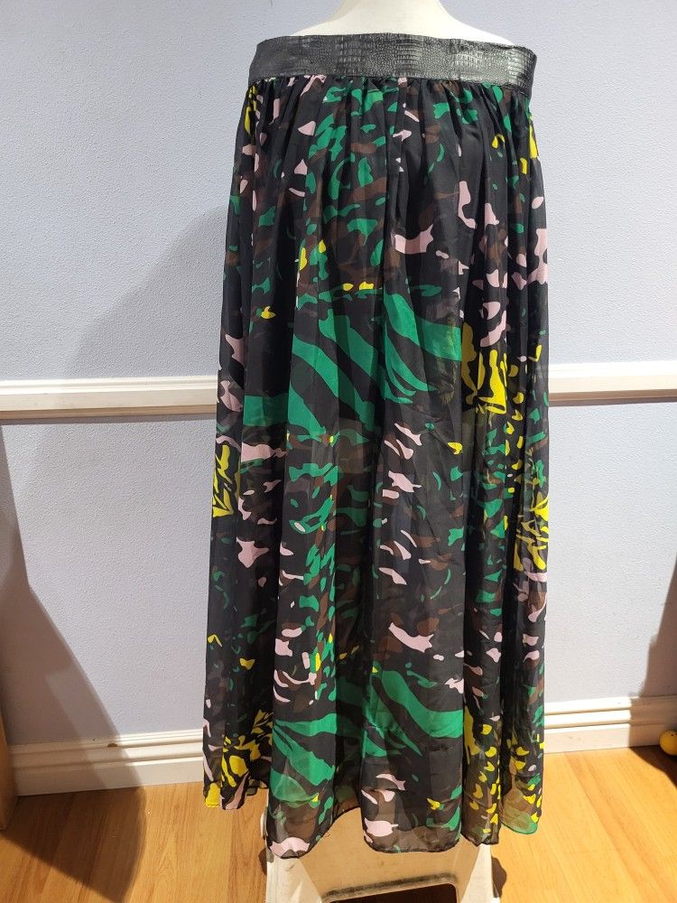 Long Floral Maxi Skirt Size LARGE 