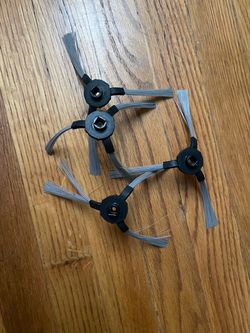 Mop robot replacement side brushes (4 pieces in total)  Unused mop robot replacement side brushes, a total of 4 pieces.  Quantity: 4 pieces  Interface