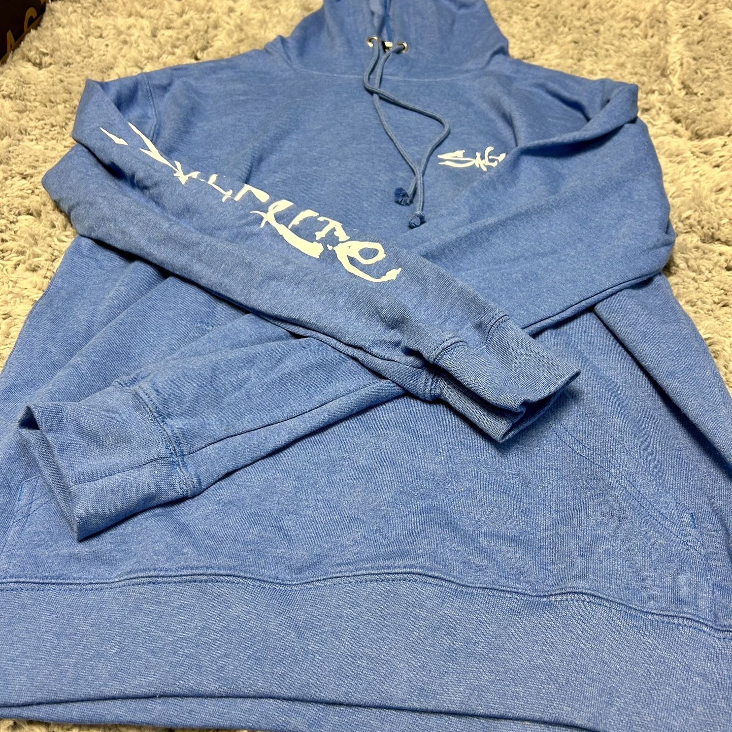 (BRAND NEW) SALT LIFE MENS HOODIE