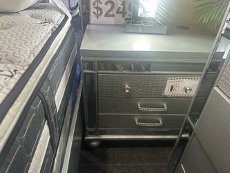 Brand New 4 Piece silver Queen Bedroom Set