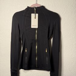 Black lululemon define jacket