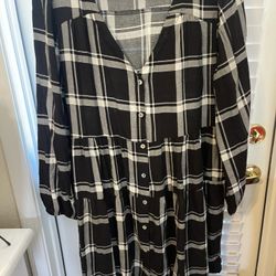 Cute, Black And White Shift Dress