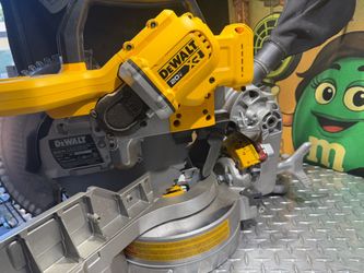 DeWalt DCS714 20V XR Cordless Miter Saw 10 in