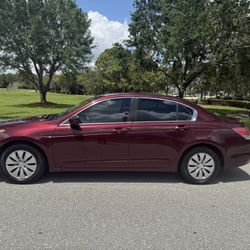 HONDA ACCORD, 4DR SEDAN , LOW MILES , FINANCE