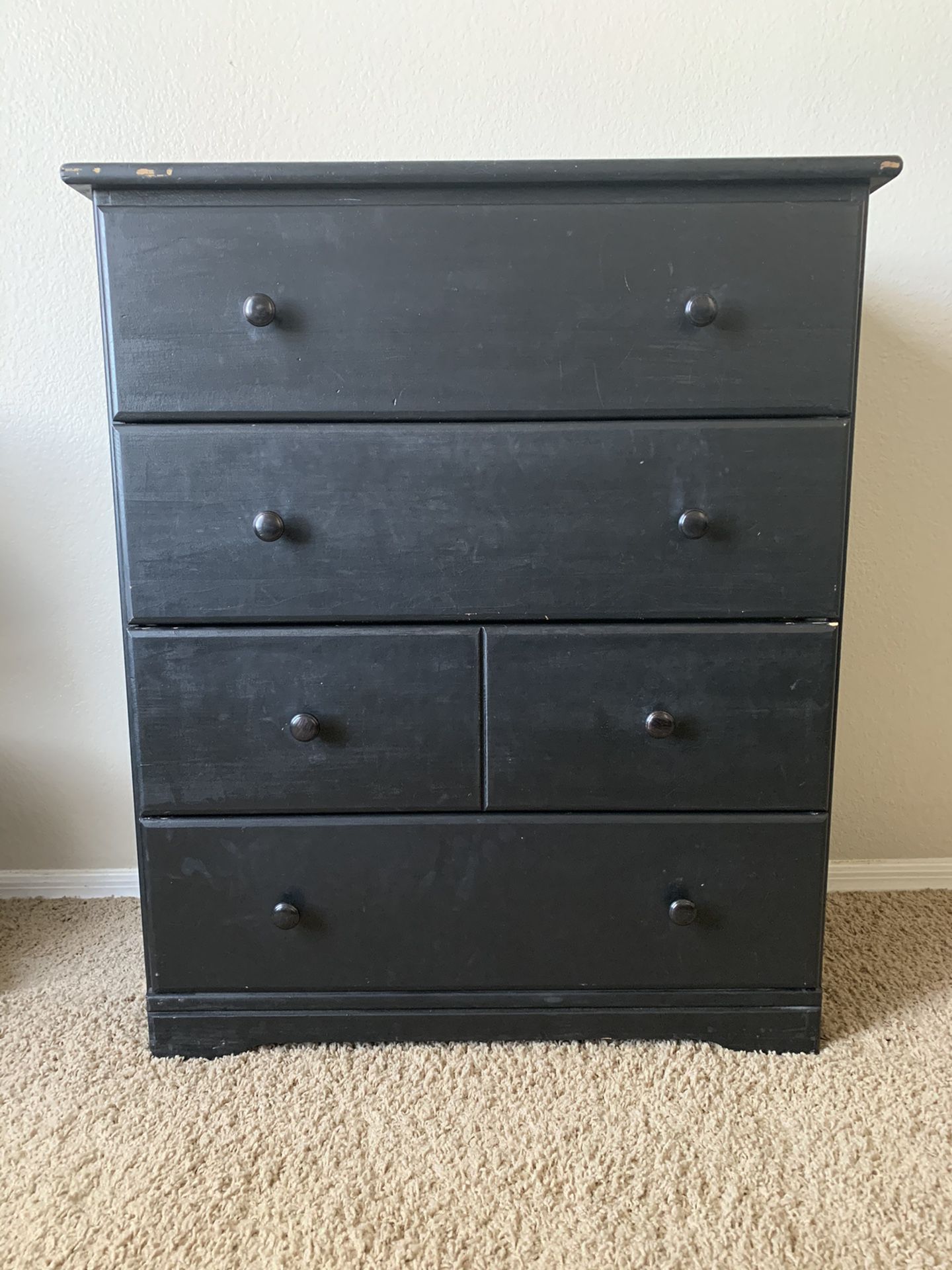 MOVING! Must sell! 4 drawer dresser