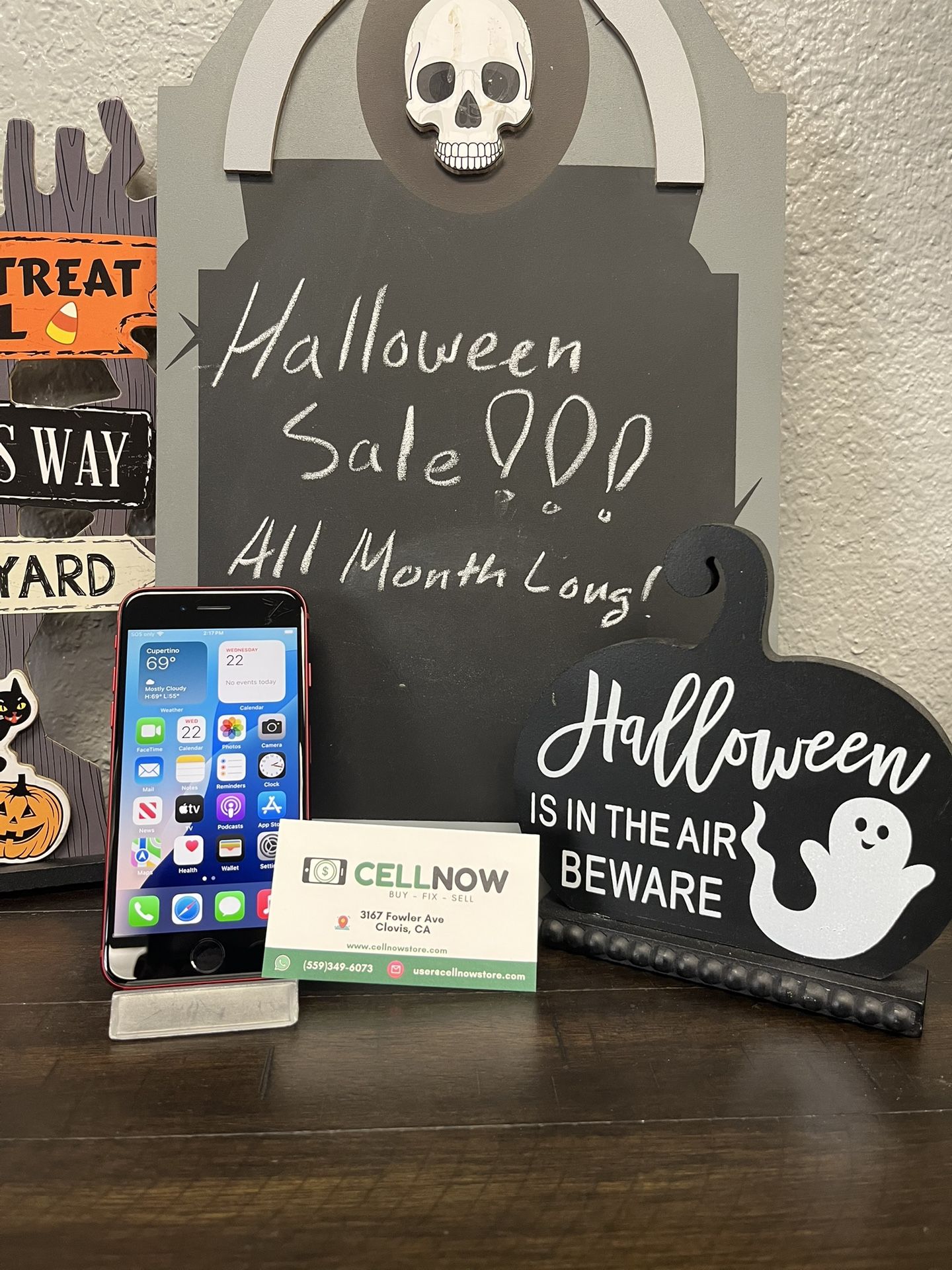 iPhone SE 3rd Generation AT&T 64GB - Red