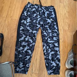 Taper Leg Nike Pants 