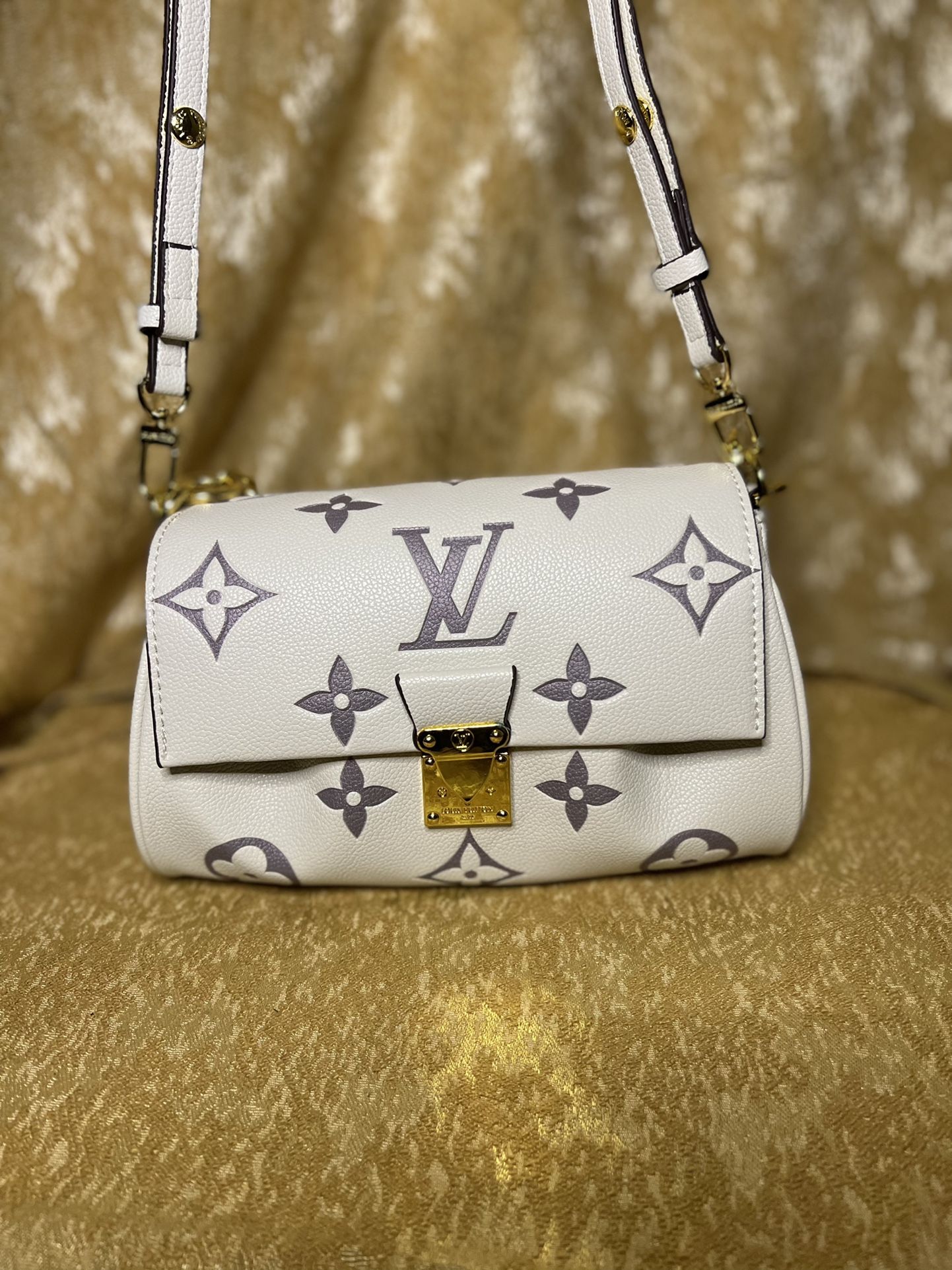 Womens Purse 