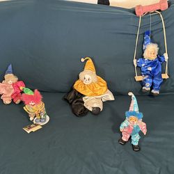 Authenticity Clowns collection