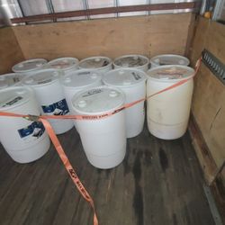 30  Galon Plastic Drums