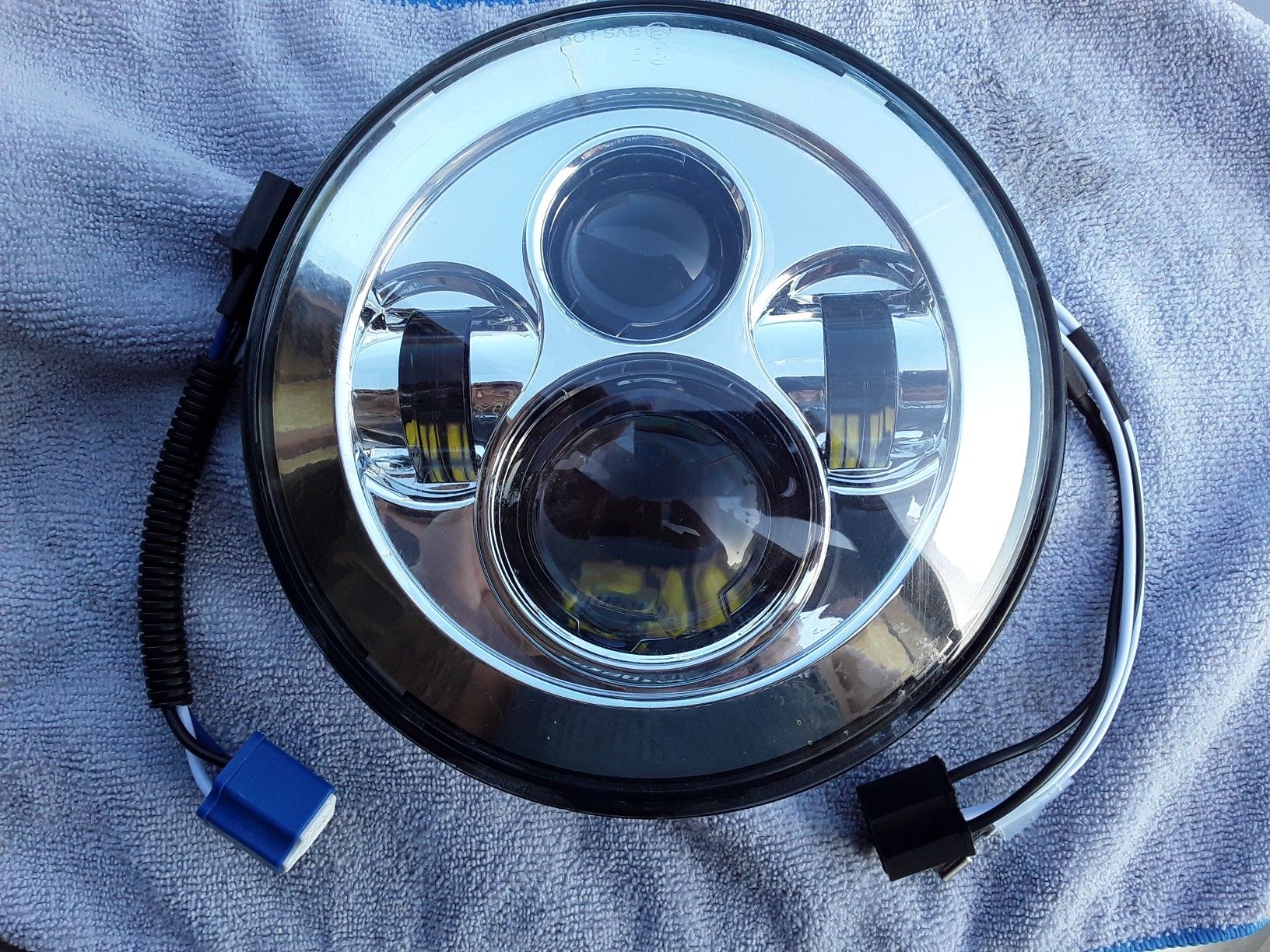 7 in Harley-Davidson headlight for 2004-2008 Street Glide