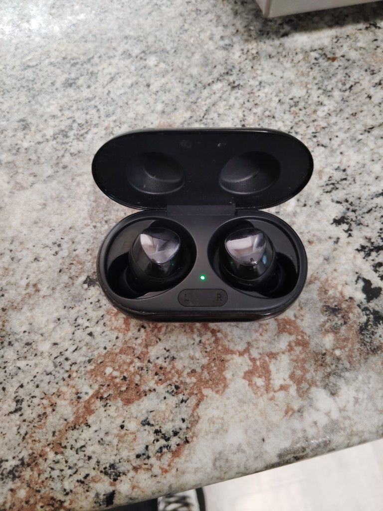 Samsung Galaxy Buds+ Cosmic Black